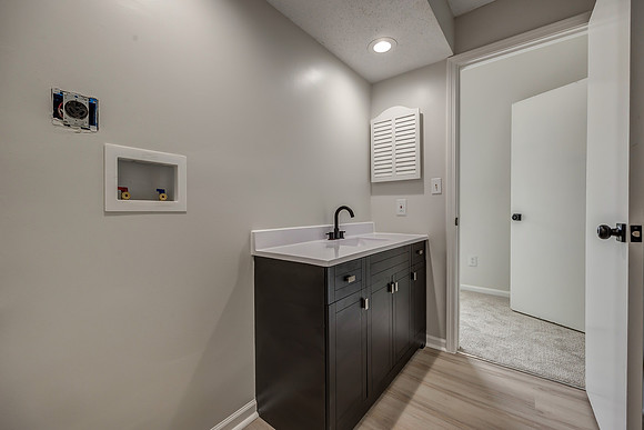 10720Glenwood-1