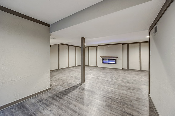 7957ColonyLn-20