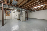 1300NLeeviewDR-19