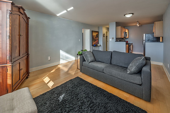 600E8th-11
