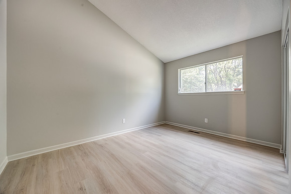 7957ColonyLn-16