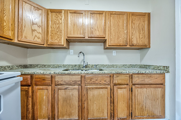 11218EasternAve-13