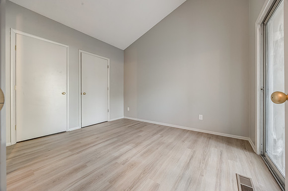 7957ColonyLn-19