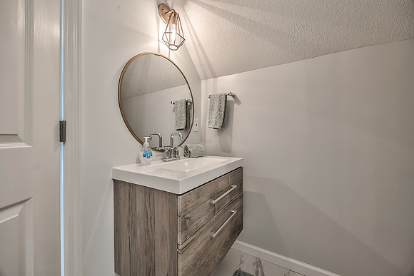 12825GarnettSt-26