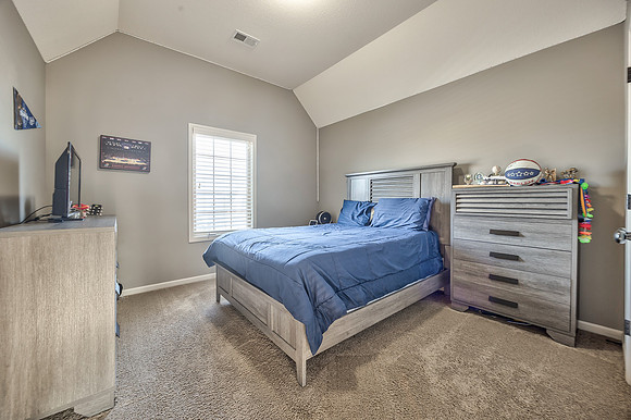 16416OakmontSt-34