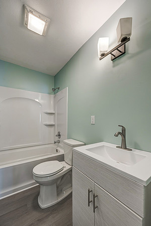 10E79ST-4