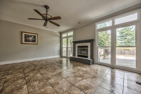 13745SBlackfootDr-18