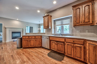 8116NCosbyAve-19