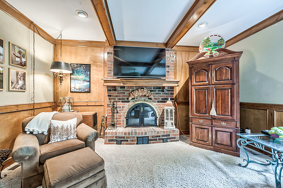 14732SVillageDr-19