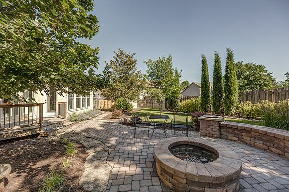 5645Lakecrest-52