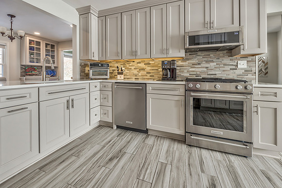 8000BeverlyDr-9