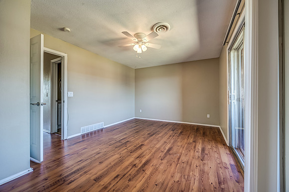 1307 N. 77 ST-27