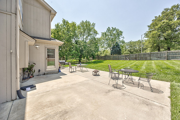 8116NCosbyAve-41