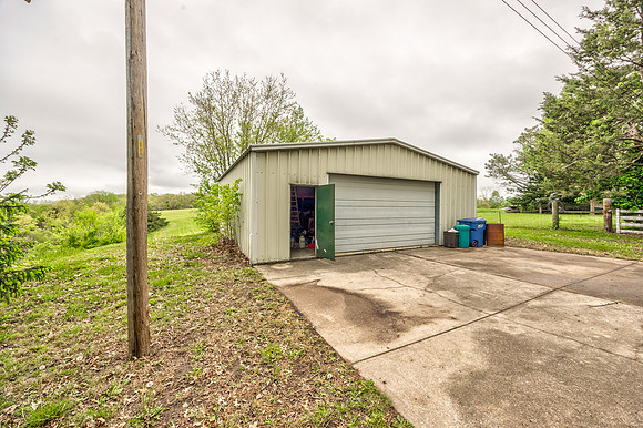 7209SOakHillSchoolRd-45