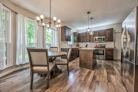 12825GarnettSt-11