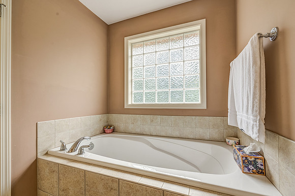 2118RidgeviewDR-44