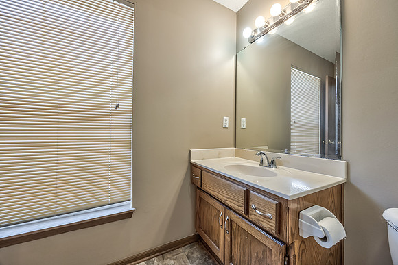 11220W61ST-19