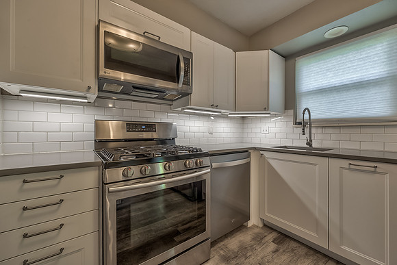 8608MapleAve-11