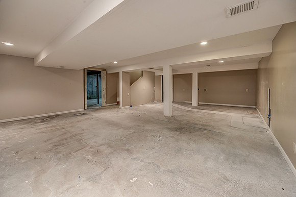 12772OverbrookRD-23