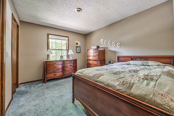 5607WestgateST-19