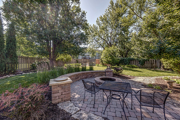 5645Lakecrest-50