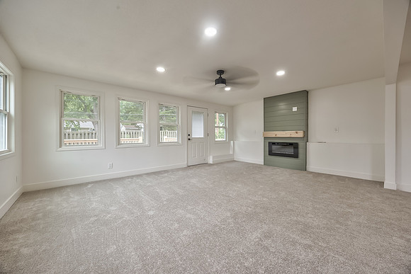 6928Russell-34