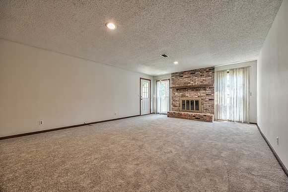 13300W105ST-24