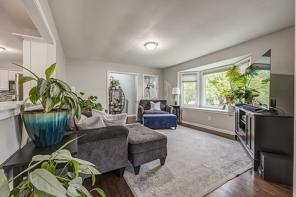 13220GrandAve-5