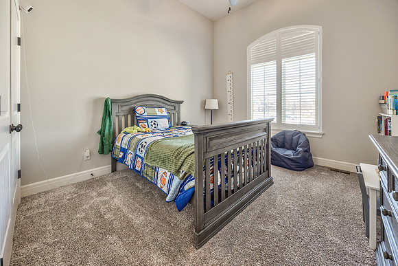 4812SWFourthST-12