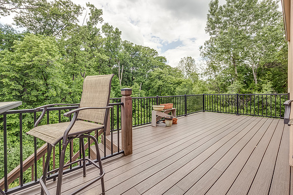 2118RidgeviewDR-16