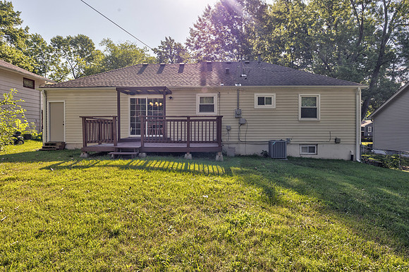 8608MapleAve-21