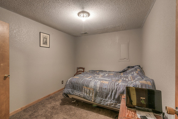 15405PinOak-6