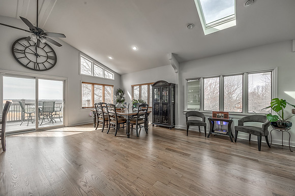 9295OakcrestDr-21