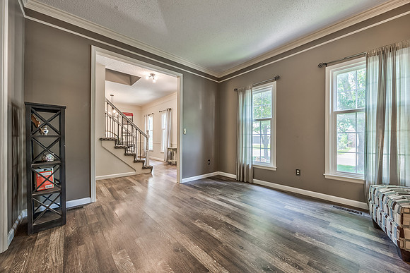 12825GarnettSt-6