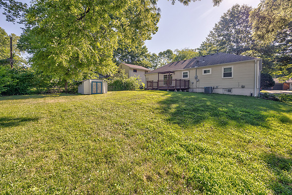 8608MapleAve-23