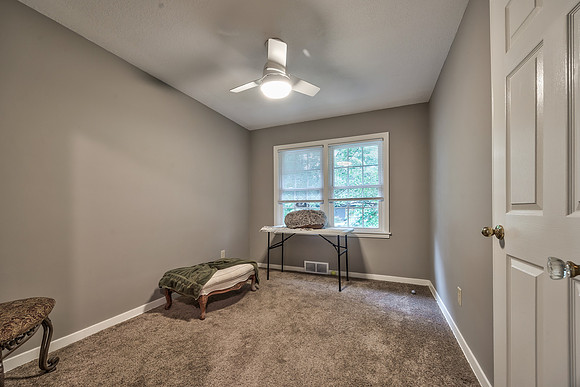 5242HortonSt-20