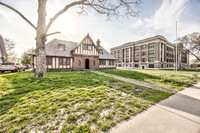 4022OverlandDr-2