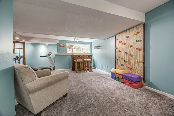 12281SReneST-21