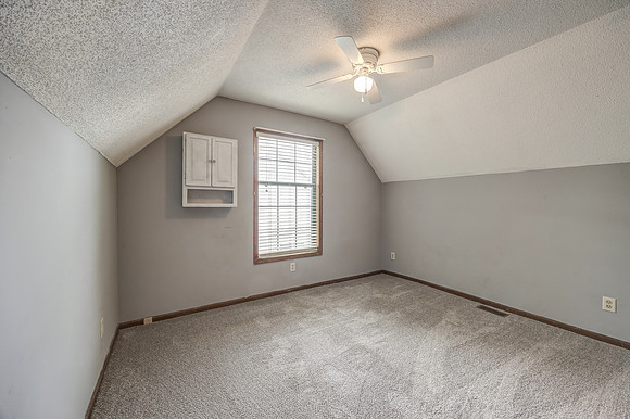 10734RolandCT-5