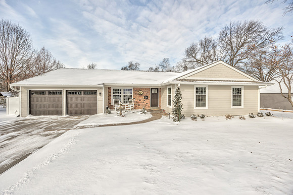 8000BeverlyDr-3
