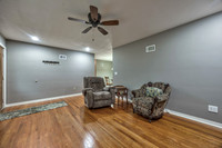 5242HortonSt-6
