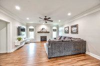 700WhiteOakLn-17