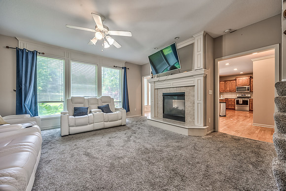 8116NCosbyAve-11