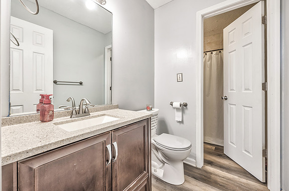2904NE5thDr-7