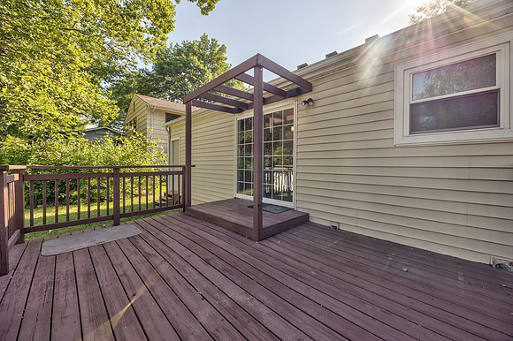 8608MapleAve-19