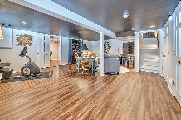 11323Hemlock-26