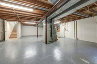 1300NLeeviewDR-20