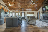 22402McIntyreRD-10