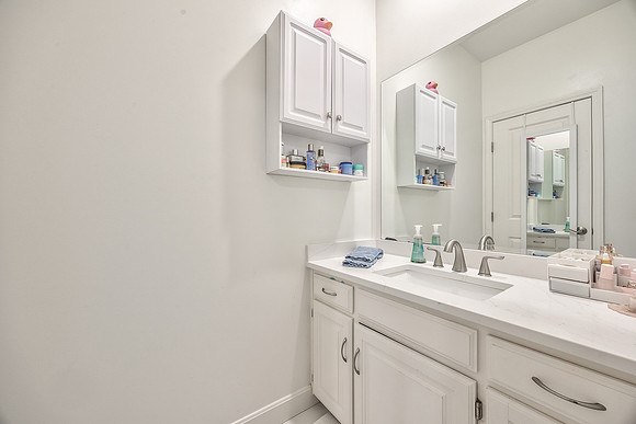 14813SherwoodST-21