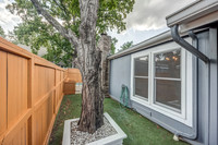 7957ColonyLn-4